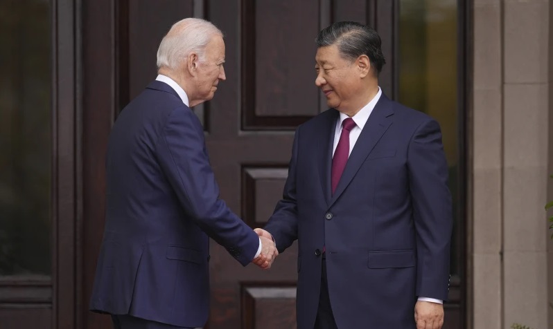 Biden y Xi se reunieron durante horas y acordaron “levantar el teléfono” para cualquier inquietud urgente: “Eso es progreso”