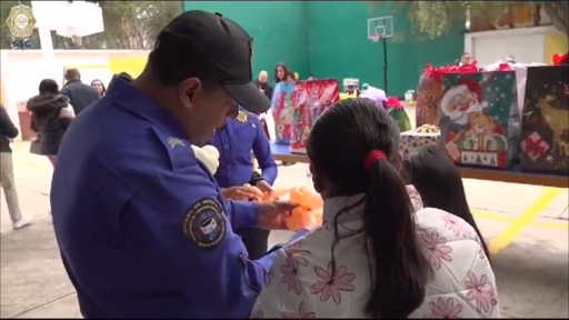 Emotiva Celebración Navideña: SSC Ciudad de México Cumple Sueños de Niñas de Casa Hogar