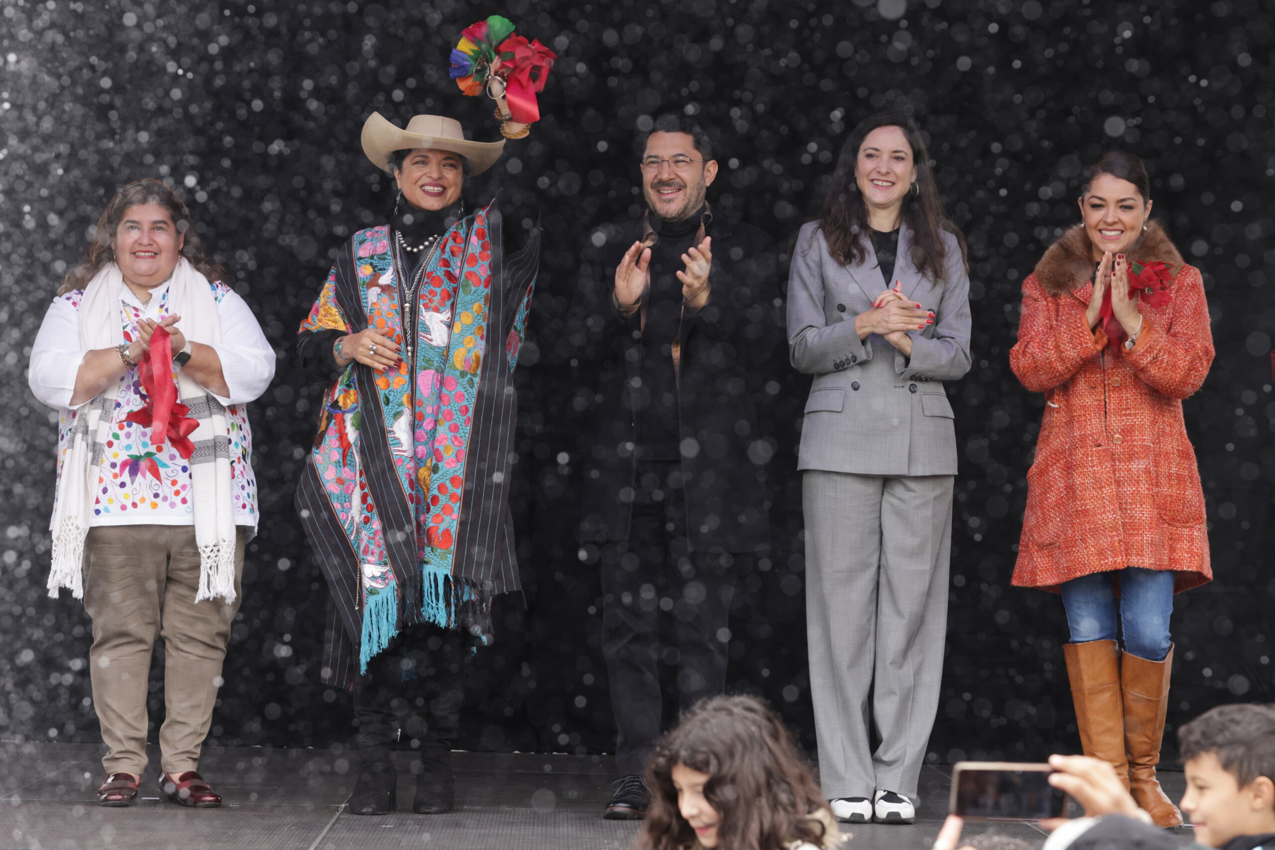 Inauguran la Verbena Navideña 2023 en el Zócalo de la Ciudad de México