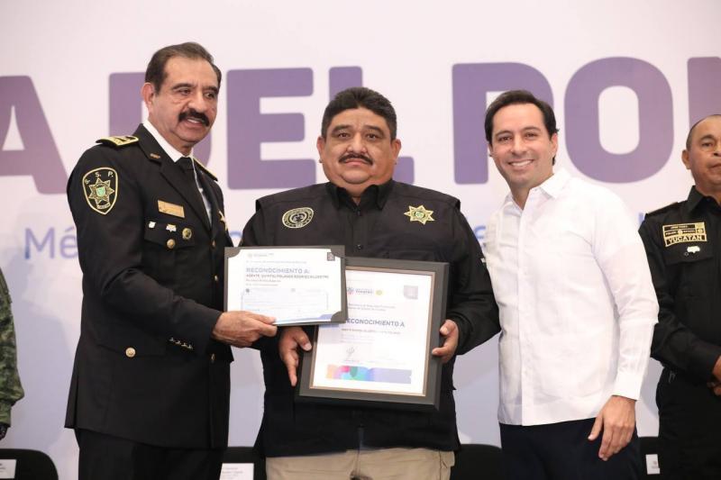 Mauricio Vila anuncia iniciativa para garantizar las prestaciones de las y los policías de Yucatán