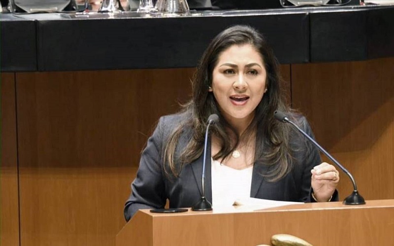 Informa senadora Nadia Navarro que se integra al Grupo Parlamentario del PRI
