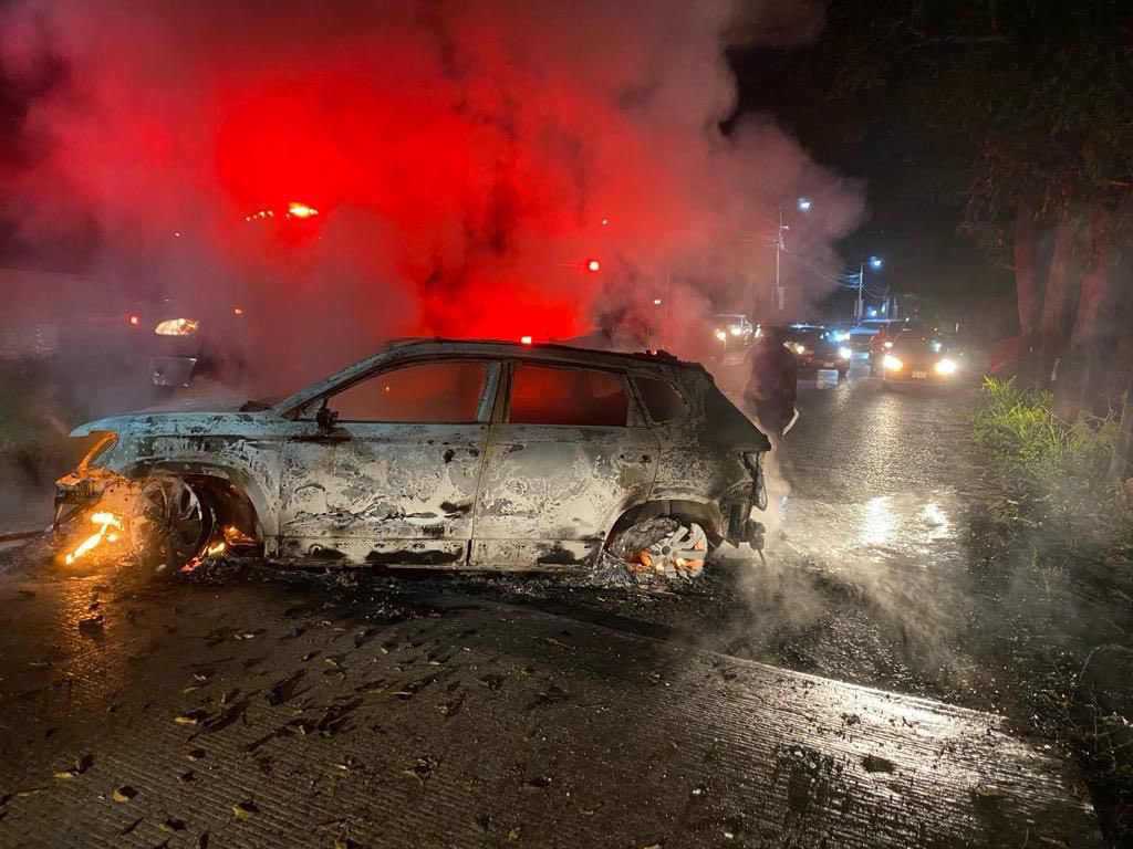 Violencia en Tabasco: Reportan quema de autos, asalto a tiendas y balaceras