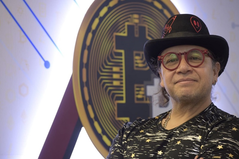 Es momento de invertir en Bitcoin: fiscalista, Oswaldo Reyes Corona