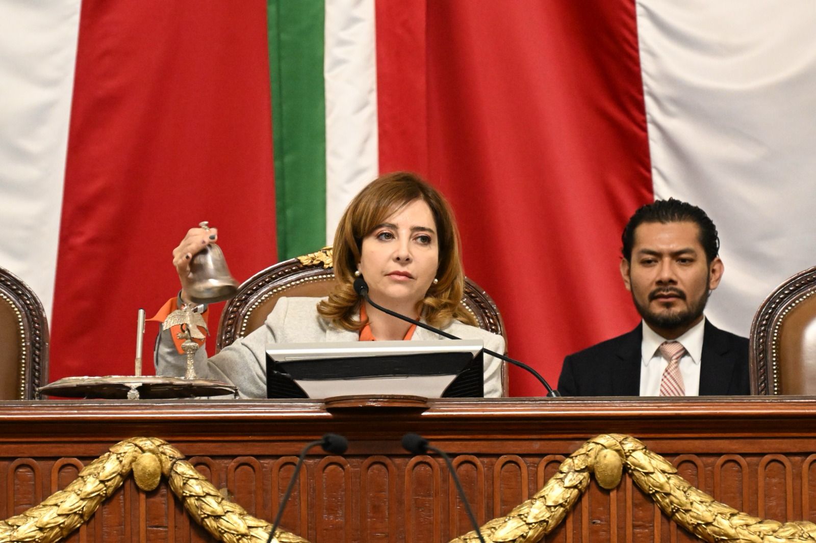 La Presidenta del Congreso CDMX, Gabriela Salido Magos, aclara procedimientos para periodo extraordinario de sesiones