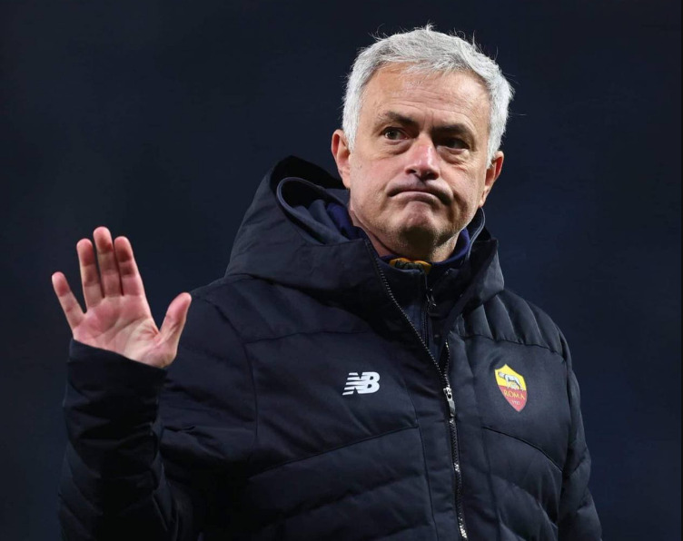 La Roma despide a José Mourinho