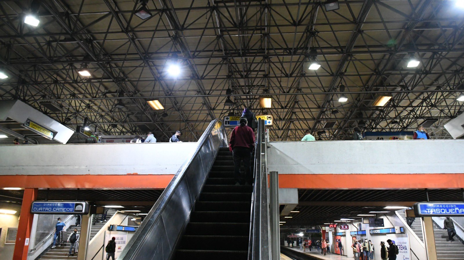 Metro instalará 18 escaleras eléctricas nuevas este año
