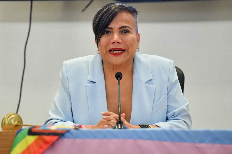 Pide Salma Luévano que AMLO escuche la agenda LGBT