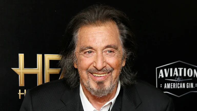 Alcohólico, adicto y bohemio: Johnny Depp dirige a Al Pacino en nueva película italiana