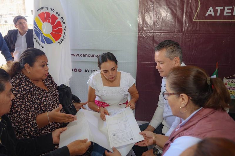 Beneficia gobierno de BJ a cancunenses con jornada de atención ciudadana