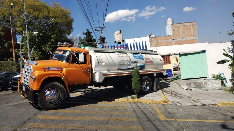 Reportan récord de tomas clandestinas de agua en CDMX