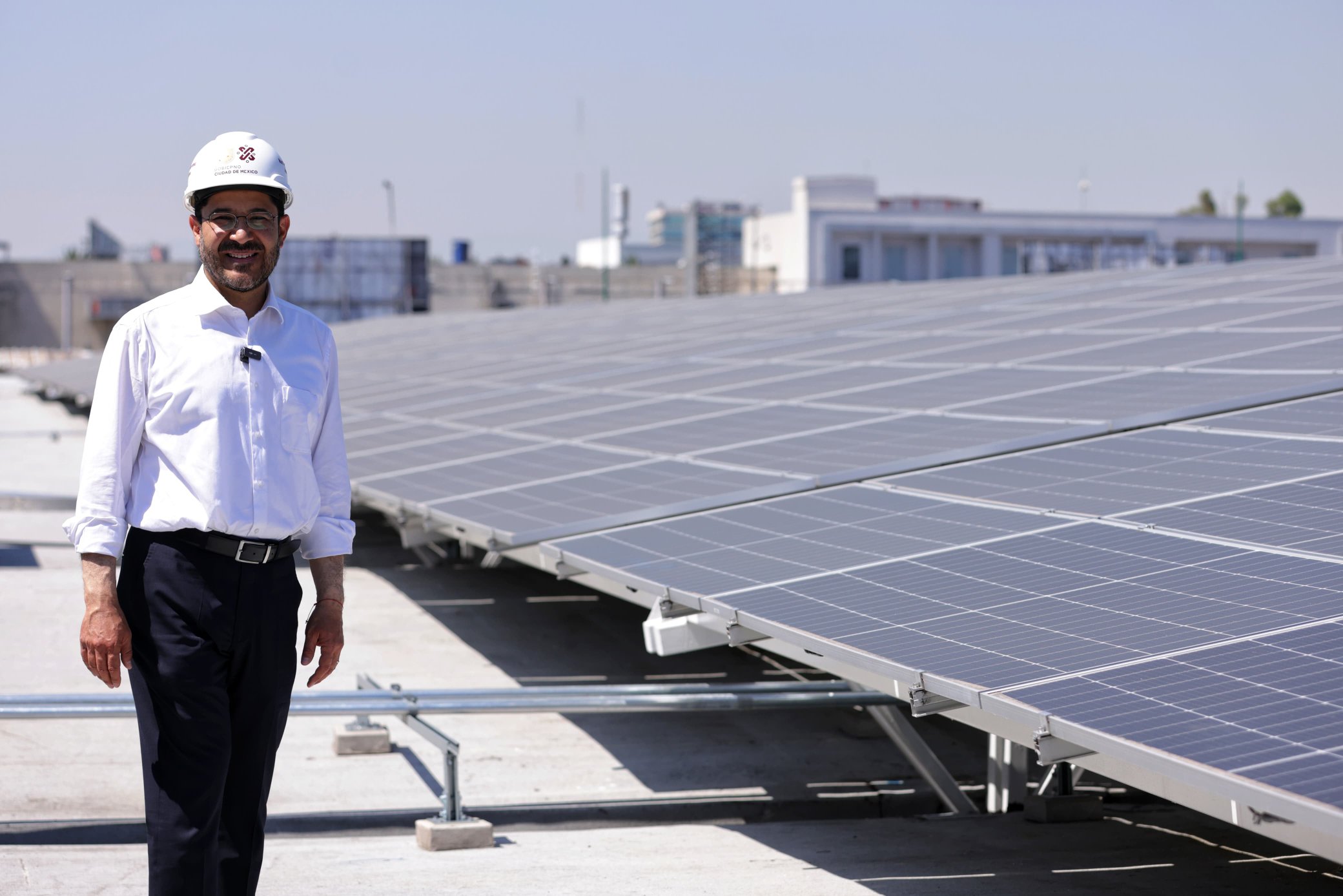 Martí Batres entrega la Planta Fotovoltaica de la Central de Abasto, la más grande del mundo en un mercado público