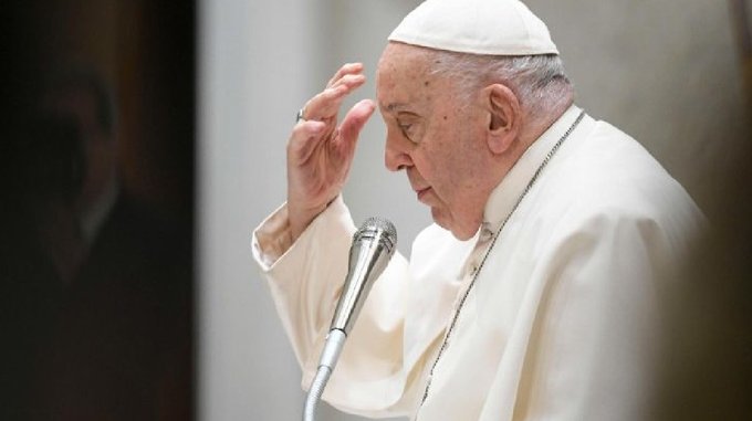 Papa Francisco acude a hospital de Roma para unas pruebas diagnósticas