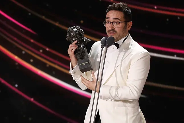 ‘La sociedad de la nieve’ ha triunfado rotundamente en los Goya con 12 premios, entre ellos los de mejor película y director