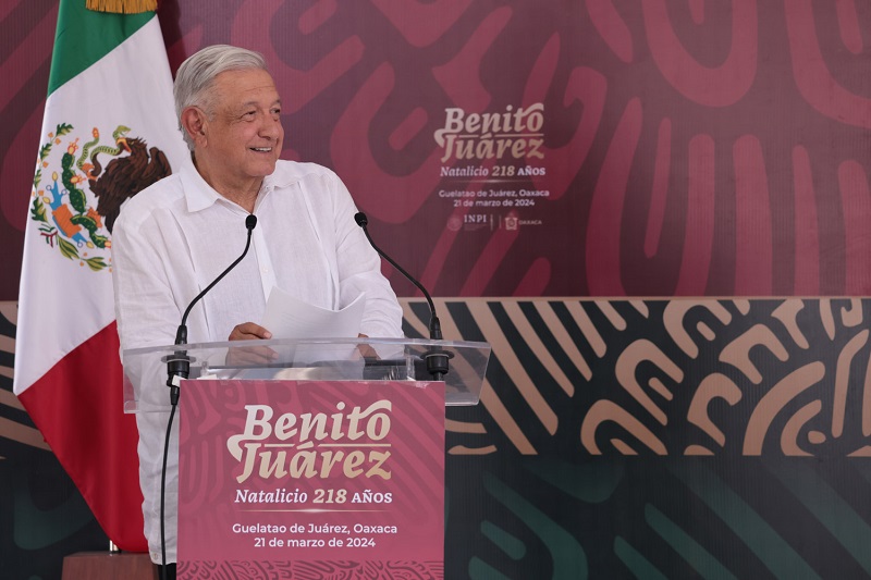 Benito Juárez todavía gobierna con su ejemplo: presidente; es modelo de servidor público: AMLO