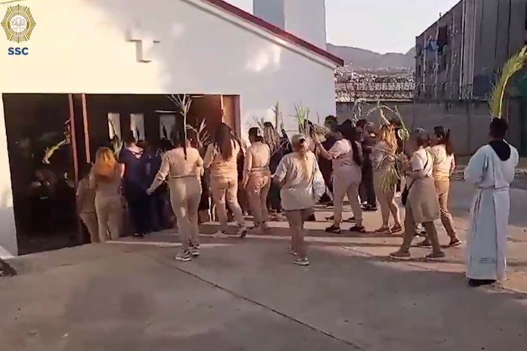 Celebran procesión de Domingo de Ramos en centros penitenciarios de la CDMX