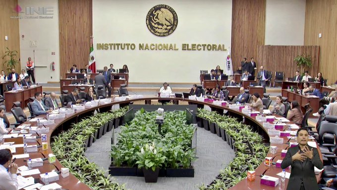 Comisión de Quejas del INE actuará conforme a la Ley sobre La Hora Nacional