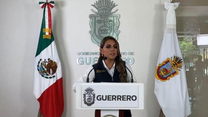 Renuncian secretarios de Seguridad y de Gobierno de Guerrero tras muerte de normalista