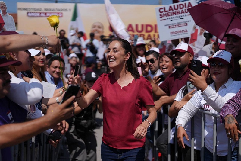 La contaminación se resuelve con tecnología, no cerrando las fábricas: Claudia Sheinbaum