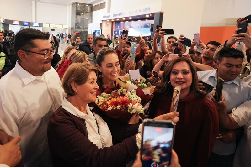 Entre flores y mucho afecto reciben a Claudia Sheinbaum en Guanajuato