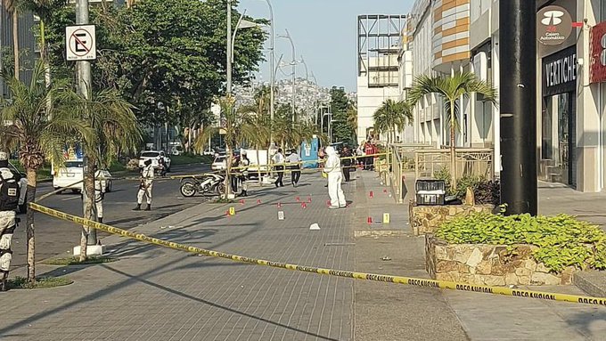 Balacera en la Costera Miguel Alemán de Acapulco deja dos heridos