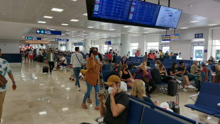 Llegan a México más de 4 millones de turistas internacionales vía aérea según su nacionalidad en el primer bimestre de 2024