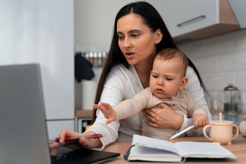 Empresas, un apoyo para que las mamás se reincorporen a la vida laboral