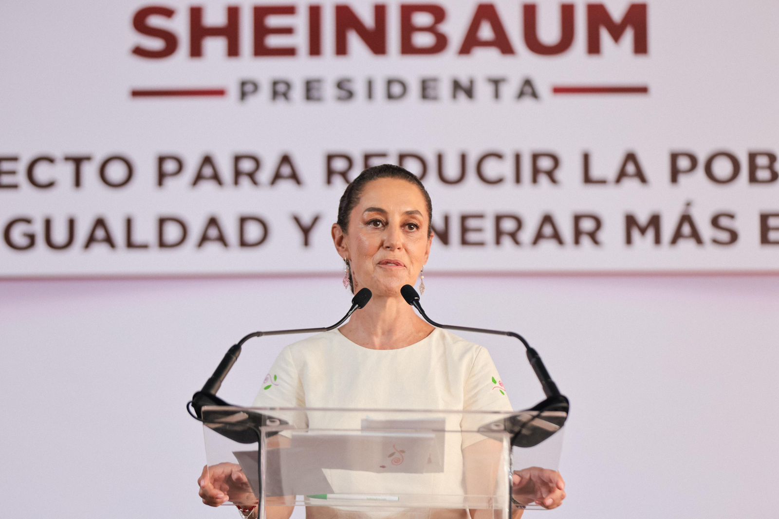 Figuras políticas y artistas se unen a Claudia Sheinbaum