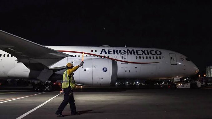 Avión de Aeroméxico aterriza de emergencia en Hermosillo, Sonora