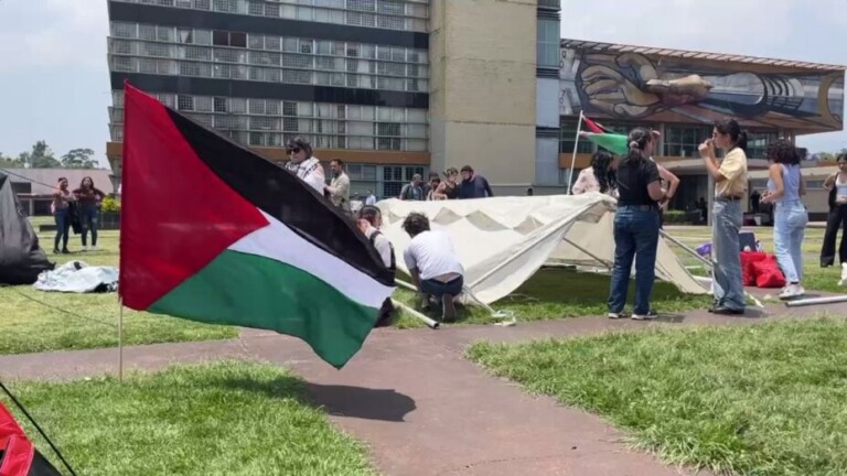 Estudiantes de la UNAM inician plantón en protesta a favor de Palestina