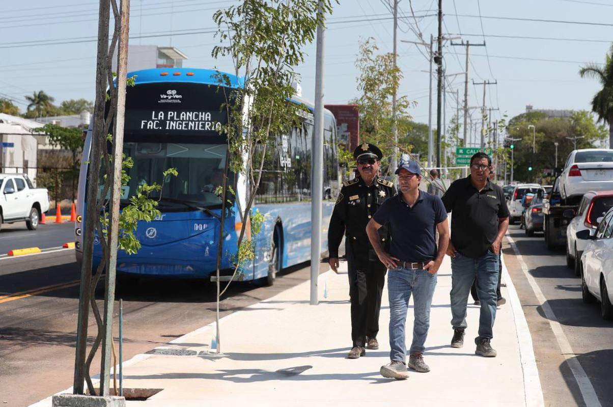 Mauricio Vila realiza su última actividad pública antes de pedir licencia