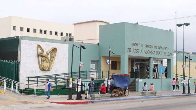 Mujer apuñala a sus gemelas recién nacidas en hospital de Baja California; una murió