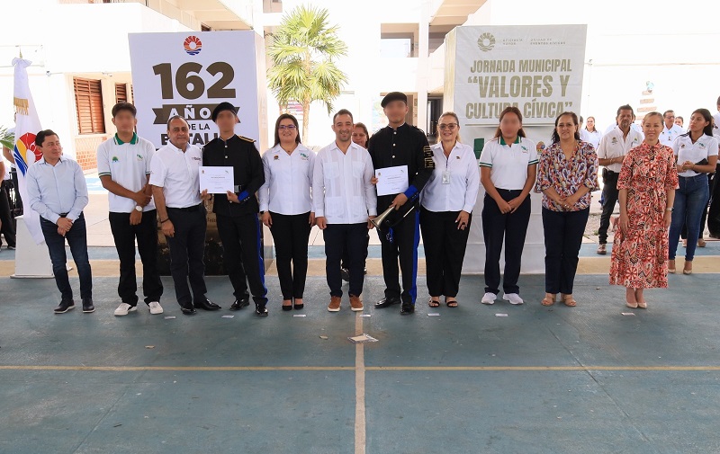 Participan autoridades municipales en festejo del 162 aniversario de la Batalla de Puebla