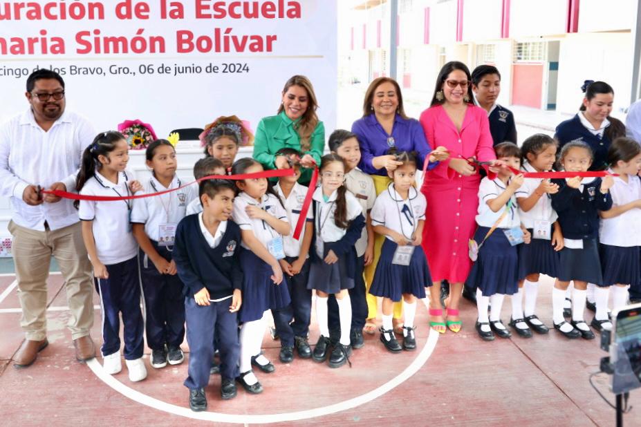 Gobernadora Evelyn Salgado inaugura moderna escuela primaria en Chilpancingo