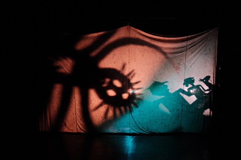 Innovadora obra de teatro de sombras “Otra casa” se presentará en el Teatro Sergio Magaña