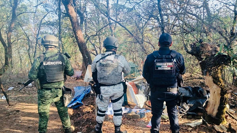 Revientan narco-campamento en Chilchota