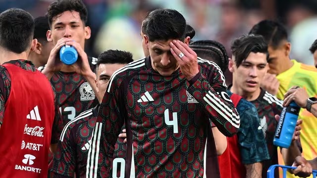 México pierde por goleada 4-0 ante Uruguay