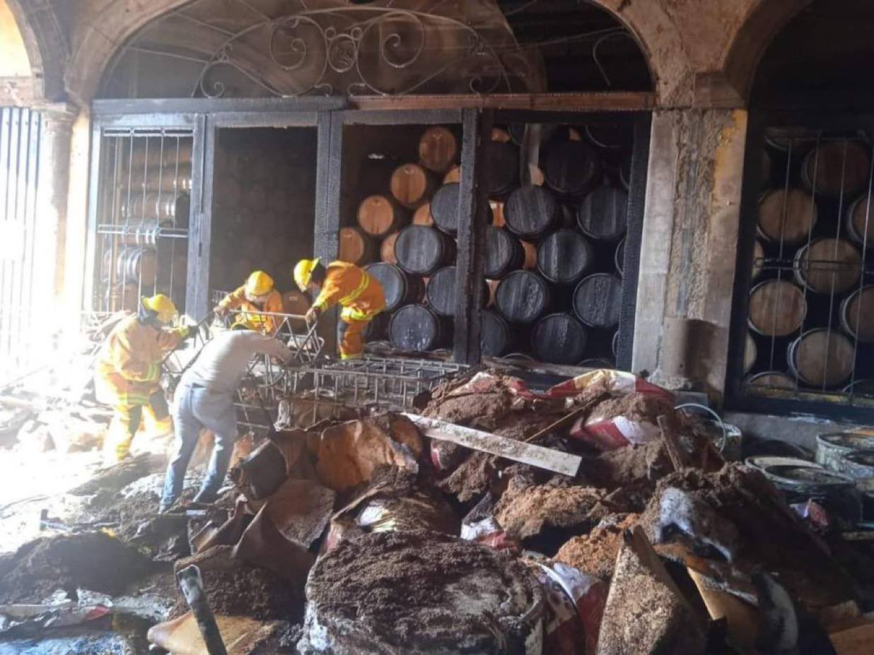 Asciende a 6 el número de muertos por explosión en fábrica de José Cuervo