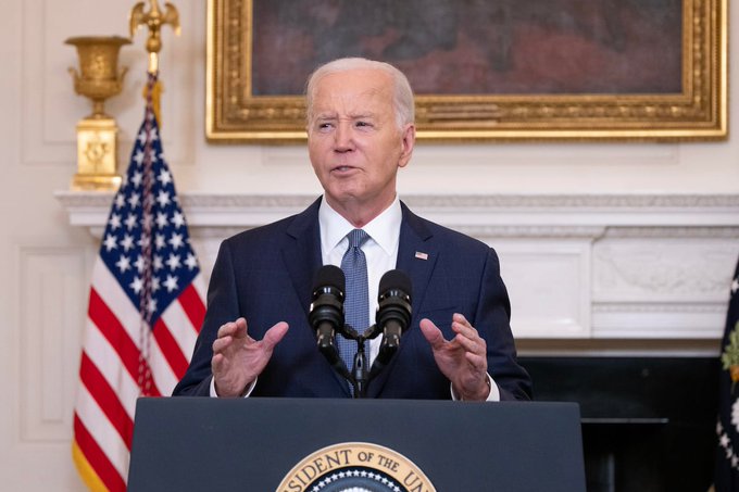 Joe Biden condona mil 200 millones de dólares en préstamos estudiantiles