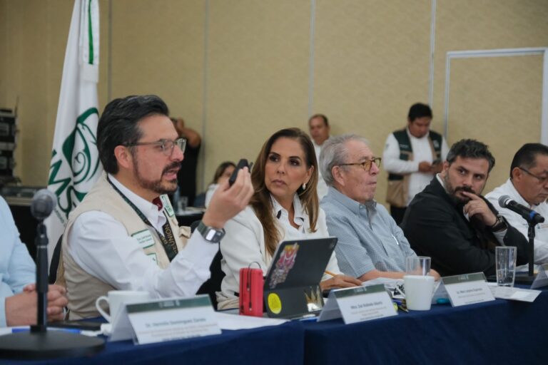 Mara Lezama coordina acciones previas al Huracán “Beryl” con autoridades de salud