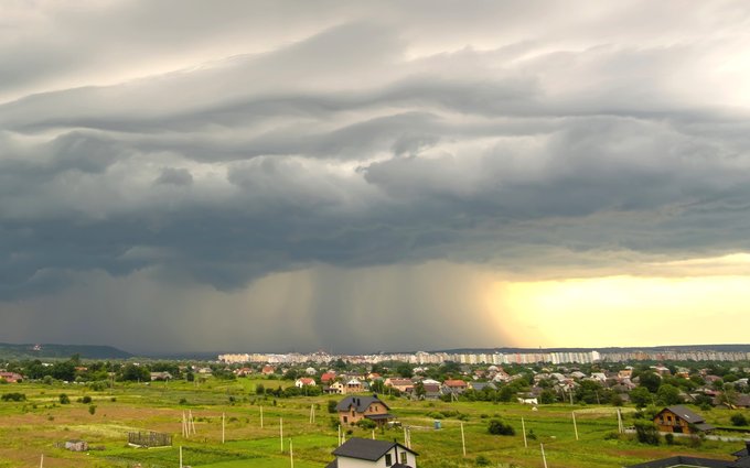 Onda tropical número 8 dejará lluvias intensas en varios estados este martes