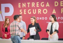 Evelyn Salgado fortalece respaldo a periodistas con entrega de seguros de vida