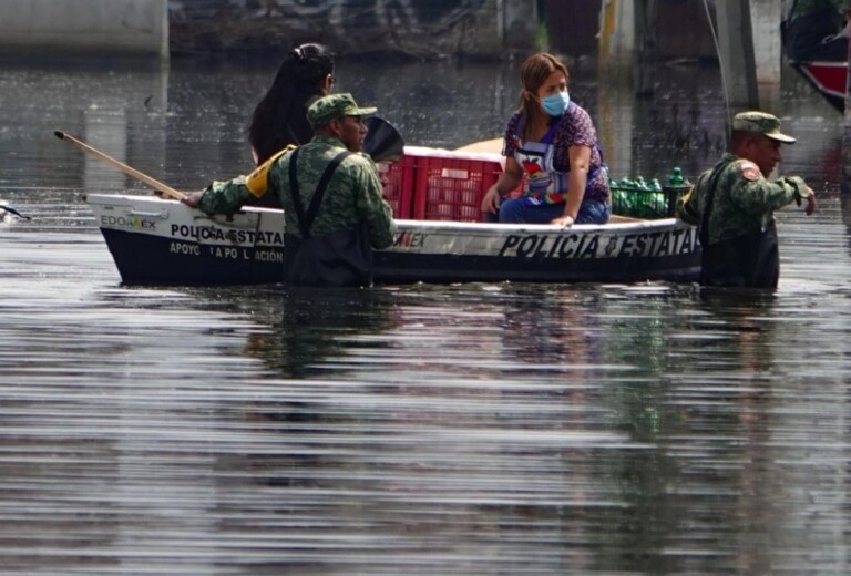 Marina instala comedor y planta potabilizadora de agua en Chalco