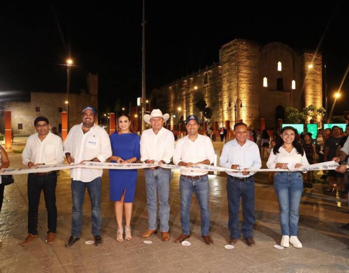 Mauricio Vila entrega los trabajos de remodelación del Centro Histórico de Tizimín