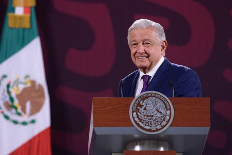 Anuncia AMLO “reconocimiento” a Claudio X. González, Loret de Mola y Pedro Ferriz: “nos han ayudado muchísimo”