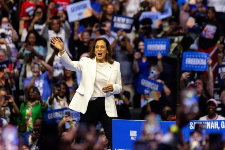 Kamala Harris tres puntos arriba de Donald Trump en las encuestas