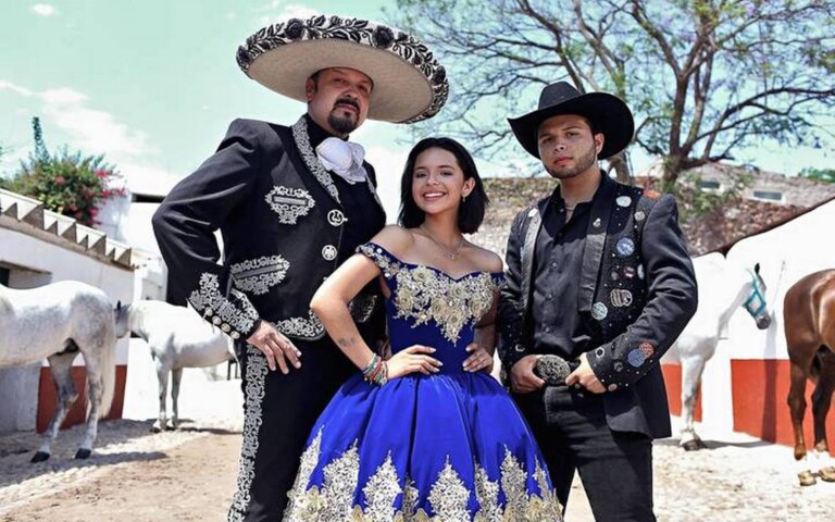 Ángela Aguilar exigencias shows Pepe Aguilar