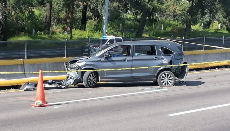 Asesinan a mujer en la autopista México-Puebla; es la esposa del alcalde de San Andrés Calpan.