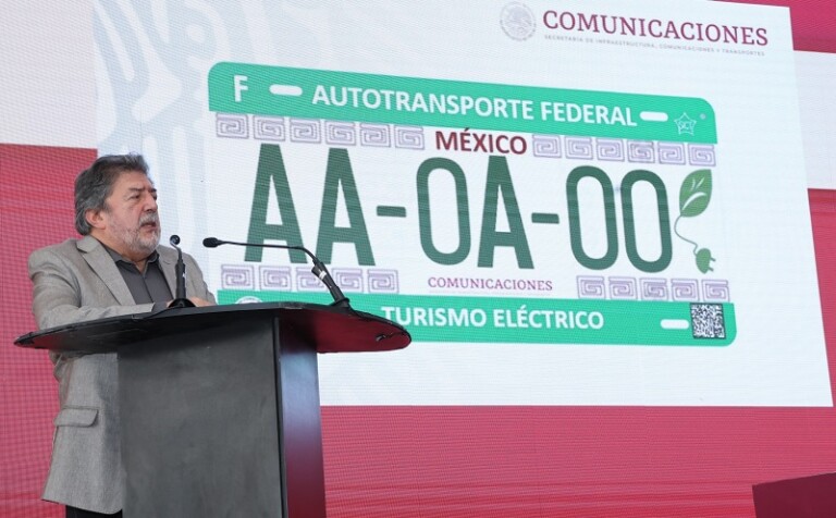 Nuevas placas para vehículos eléctricos, en beneficio del medio ambiente: SICT