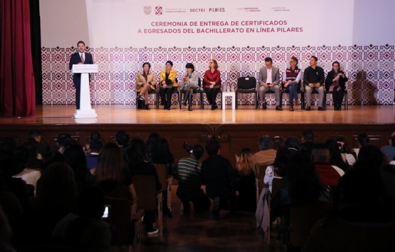 PILARES celebra la graduación de 302 estudiantes de bachillerato de generaciones 2021 y 2022