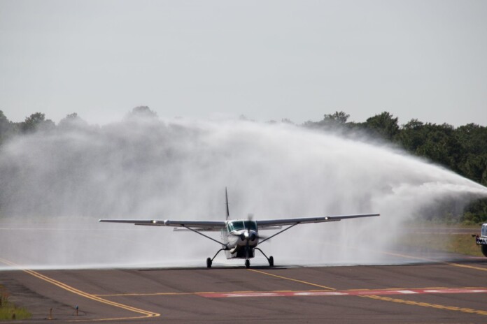 Aeropuerto Barrancas del Cobre recibe a su primer vuelo comercial